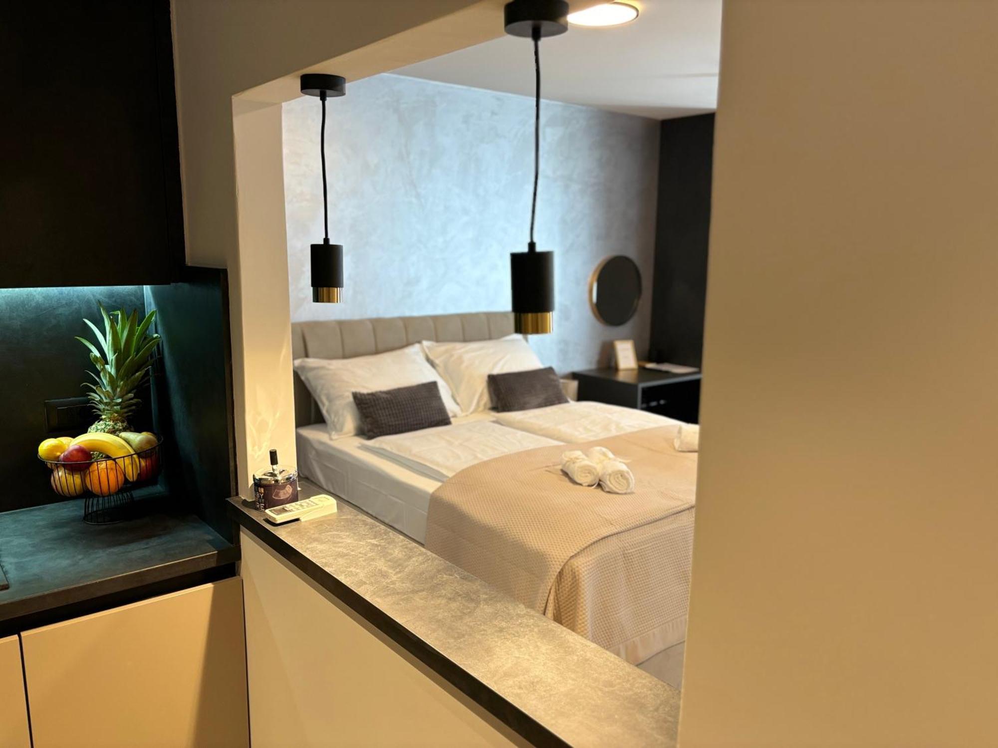 Studio Apartman Versi Old Town Zadar Exterior foto